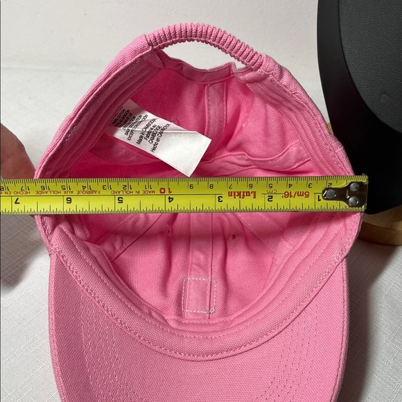 Carhartt Kids Bright Pink Hat. Like new - Picture 7 of 7